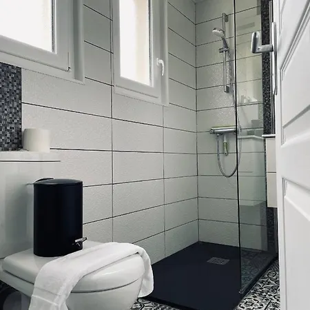Le Logis Du Port Apartment *